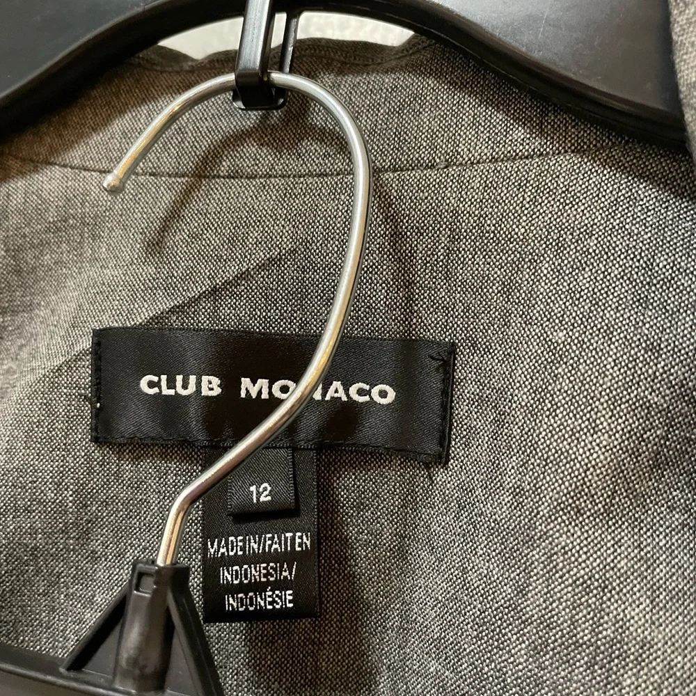 Club Monaco Grey Tailored Suit Set - Picture 9 of 16